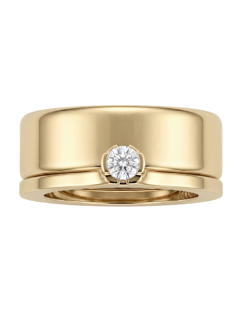 MIONA Aufsteckring in Gold auf dem Smart Ring, freigestellt